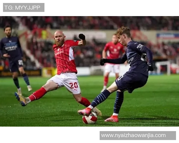 英超激战尤文图斯大胜AC米兰点球大战引发全场狂欢点评